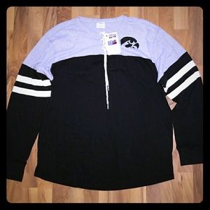 Iowa Hawkeyes XL women's top